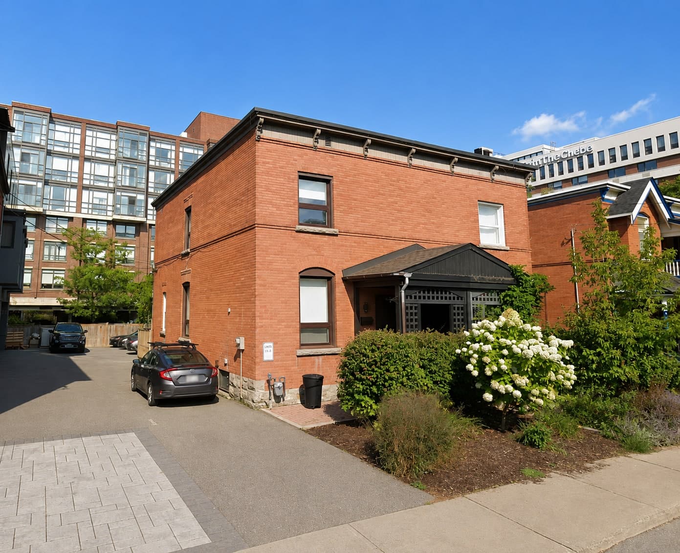 103 Pretoria Ave