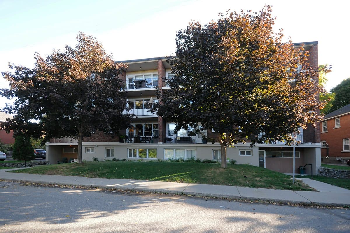 441 & 443 Echo Drive